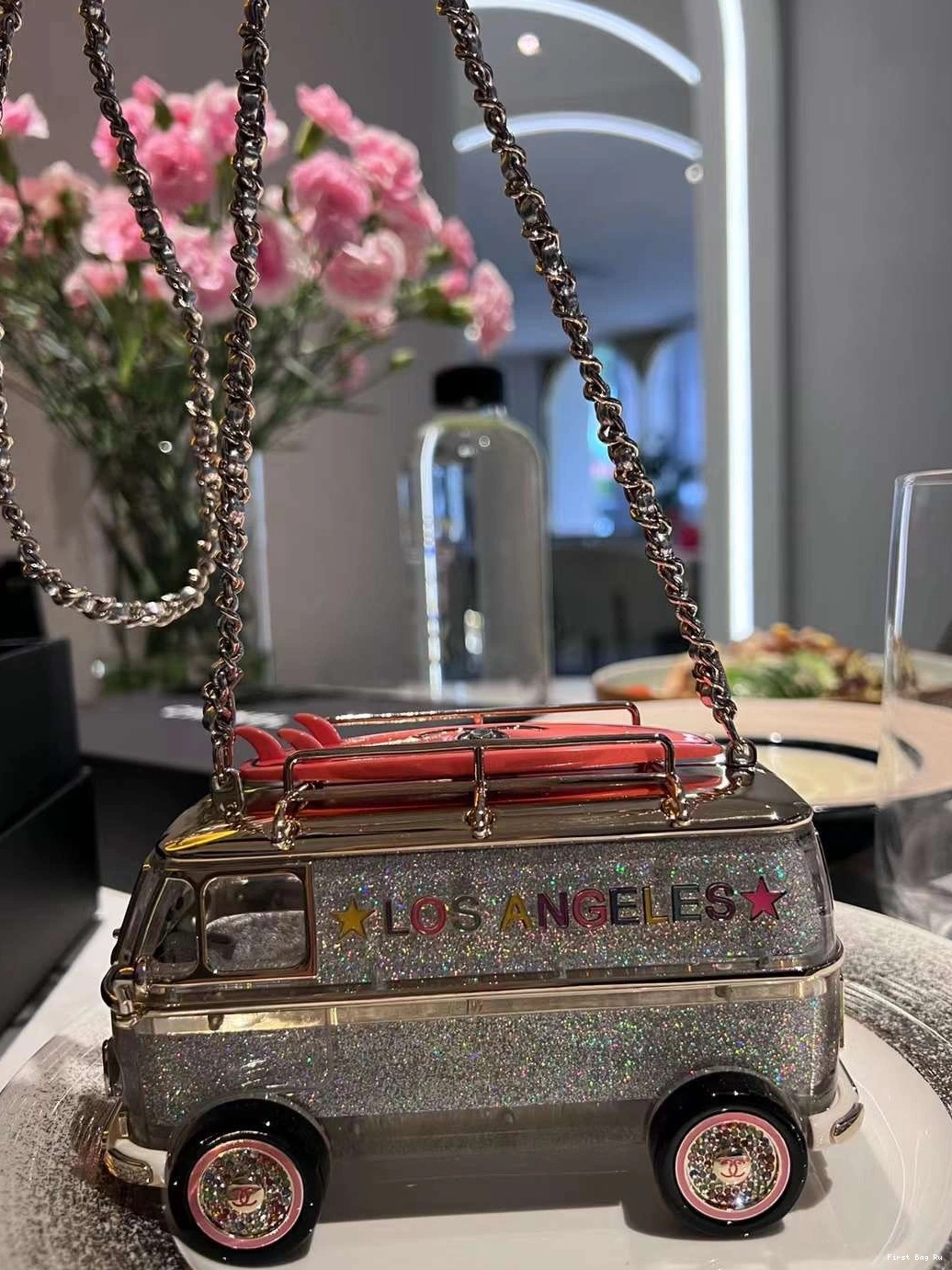 MINI VAN CHANEL MINAUDIERE 0823